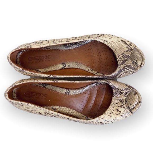 Geox Wedge Shoes Heels Peep Toe Snake Print Tan Size 36 - Picture 4 of 8